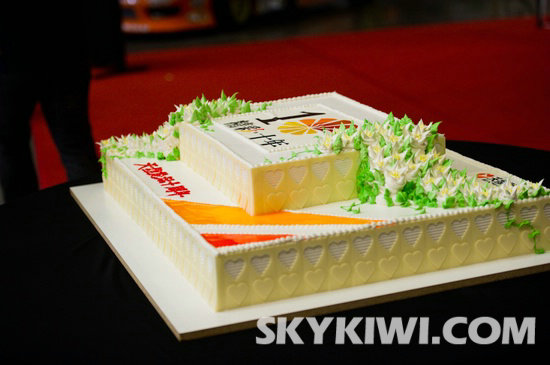 特别鸣谢 向阳坊友情提供skykiwi十周年生日蛋糕